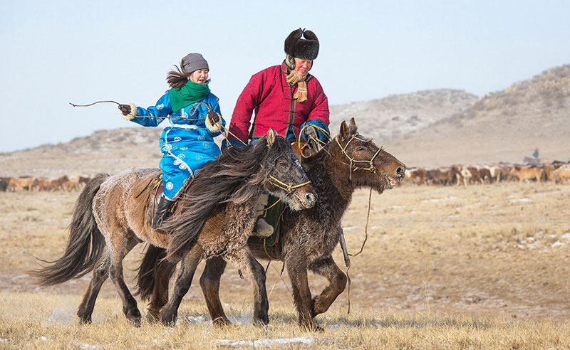 mongolia horseman photos 